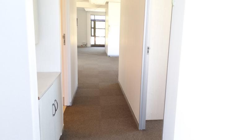 To Let commercial Property for Rent in Parow North Western Cape